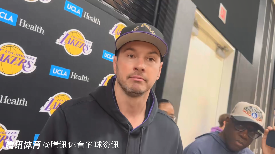 雷迪克：如果我是文班亚马对手每球我都伸手穿筐防守 海斯为每日观察状态