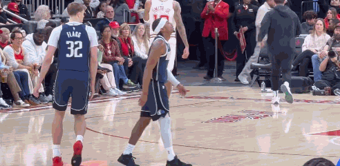 独行侠官方：布兰登-威廉姆斯右小腿挫伤 退出与火箭剩余比赛