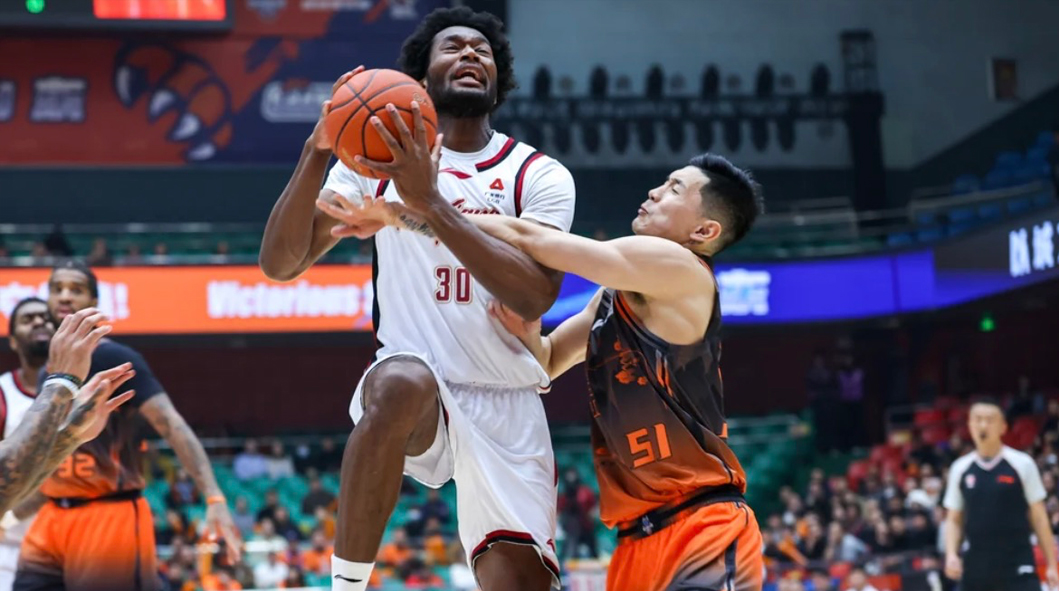 浙江客场轻取山东！琼斯外线压制对手 程帅澎 12 分锁定胜局 安德鲁斯15+6