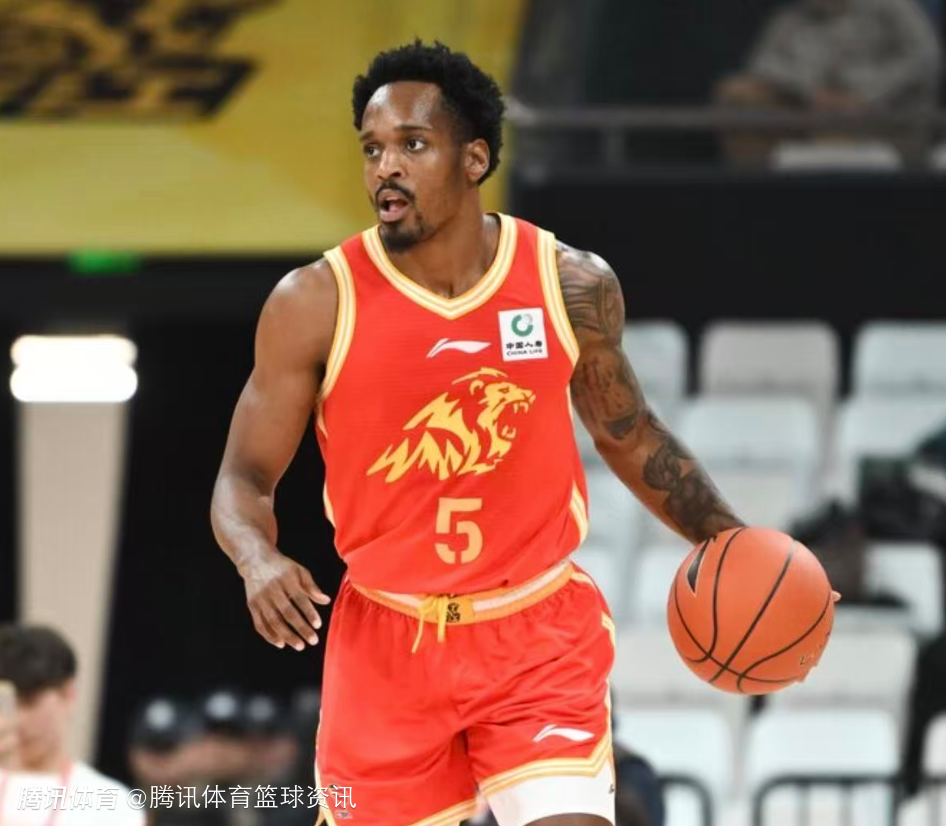 巴里-布朗谈男篮归化问题：有过小沟通 但并没有实质性进展