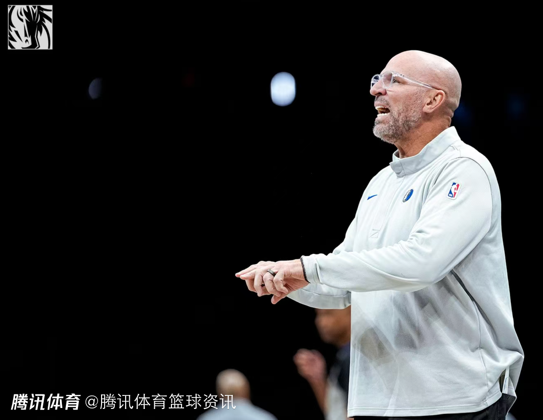 里程碑！基德成独行侠队史第四位200胜主帅 弗拉格带全队送比赛用球