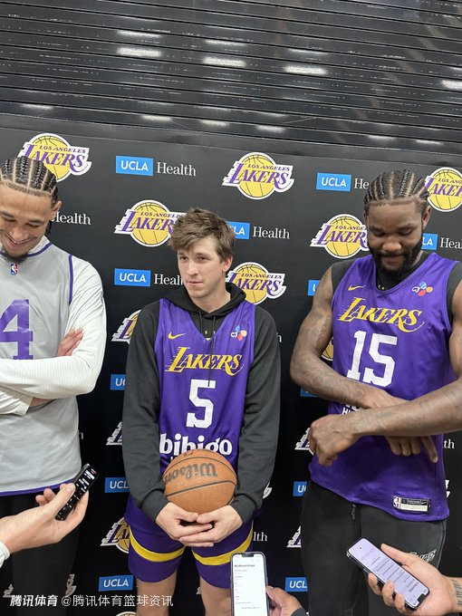 里夫斯：艾顿和海斯特点不同但都很有效果 打挡拆时我就是努力做出正确选择