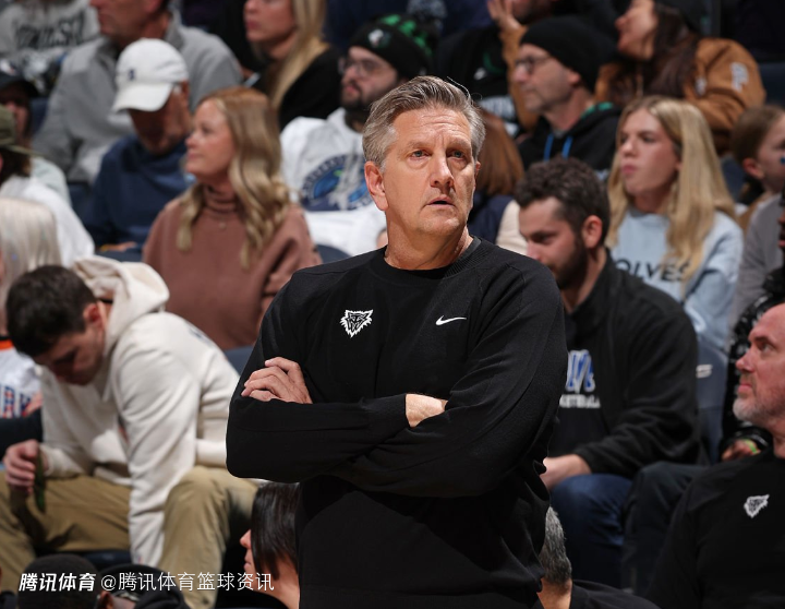 芬奇：我对裁判的判罚没有看法 我们不会就此消沉总能做出回应