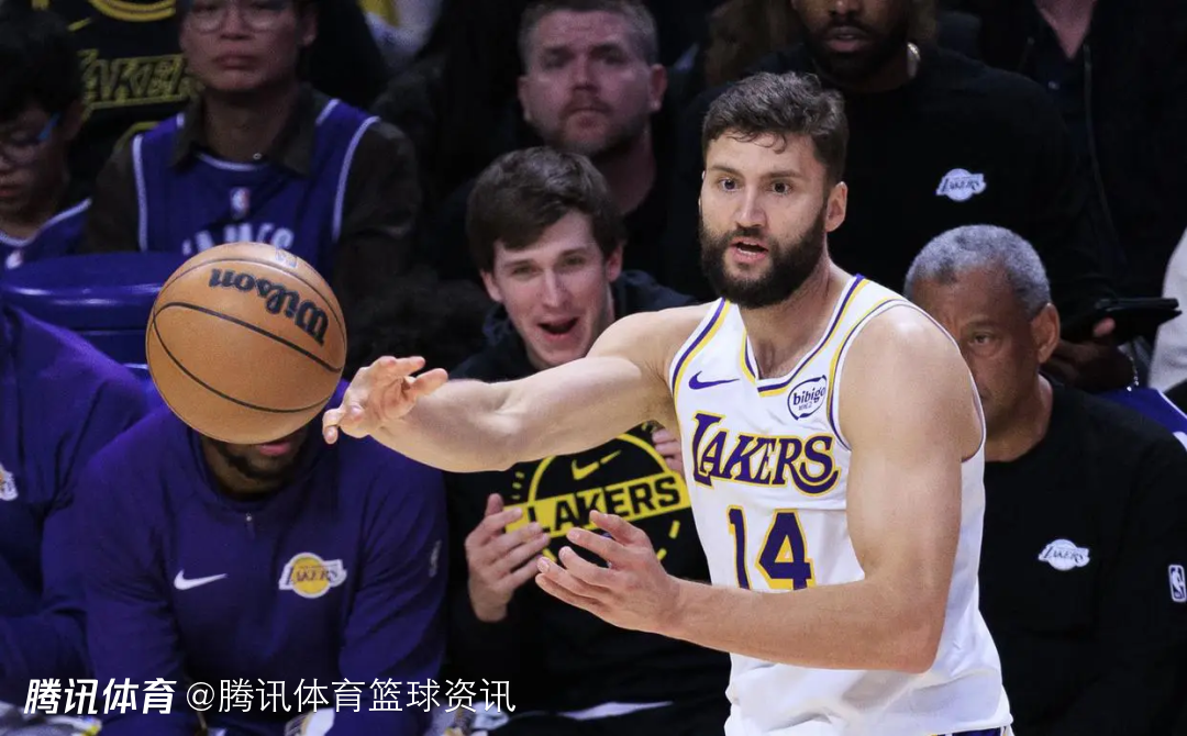 湖人伤情更新：克勒贝尔腰部拉伤无缘明日再战火箭