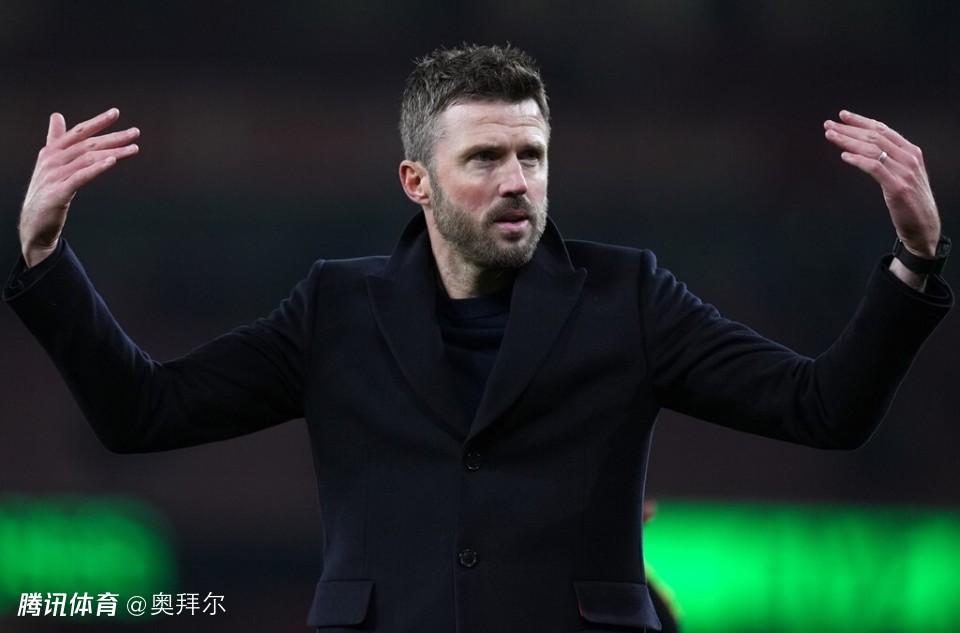 卡里克豪取3连胜！英超5战获13分，曼联队史首人，阿莫林下课不冤