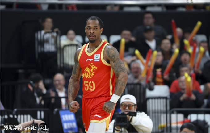 CBA杯：塔克48+6+11广厦逆转吉林进四强 孙铭徽0分桑普森20+11