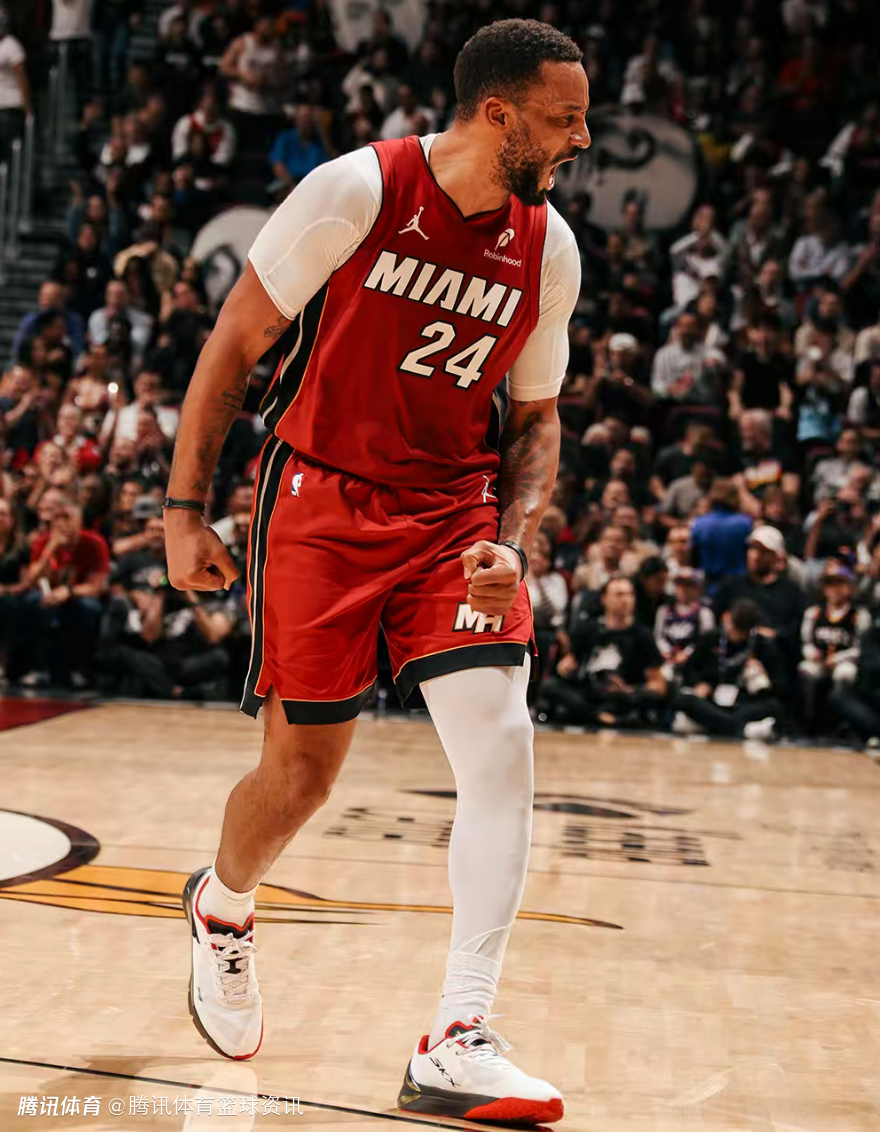 鲍威尔：我很清楚狄龙那些小动作 他推我时还好阿德巴约拉住了我