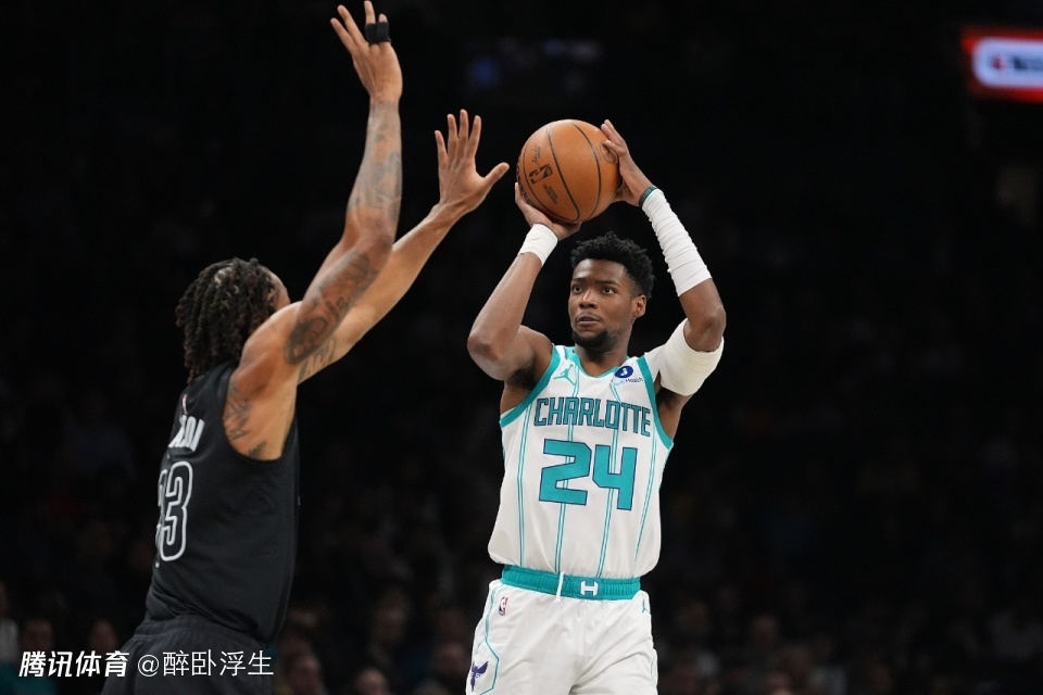 达成40胜！黄蜂6人上双31分大胜篮网 米勒25分三球准三双