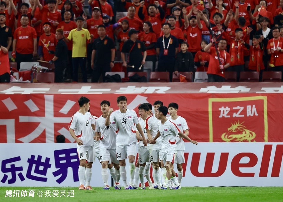 真是U23？朝鲜3天2场首发不变仍疯跑全场+压制国足！8块腹肌引热议