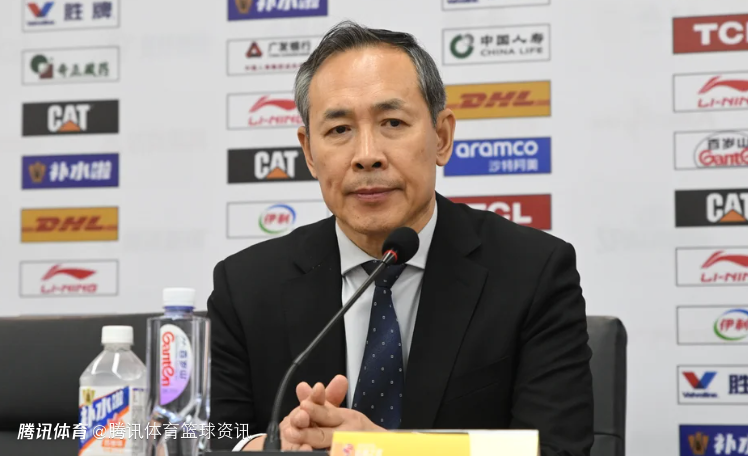 许利民：赵睿遭遇拉伤需要两周时间康复 曾凡博的伤还是比较严重