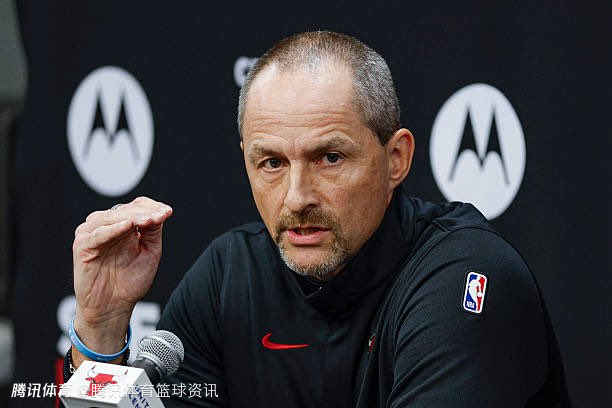 态度有变！队记：公牛有意彻底重建 为球员制定实际交易报价