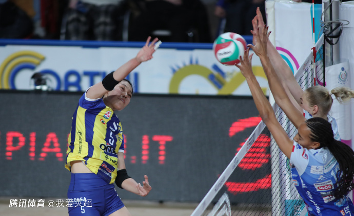 22岁女排国手闪耀意甲！留洋前2场皆获得分王+夺41分，KO日本名将