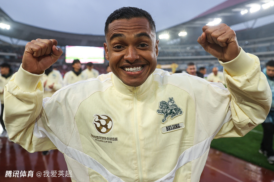 离谱？国安29岁外援遭不可明说的伤病！回国做手术感染+现已不能动