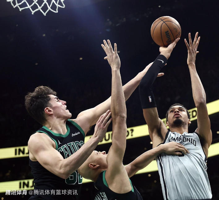 马刺近4年首次击败凯尔特人 绿军对阵西部前6仅赢过湖人 