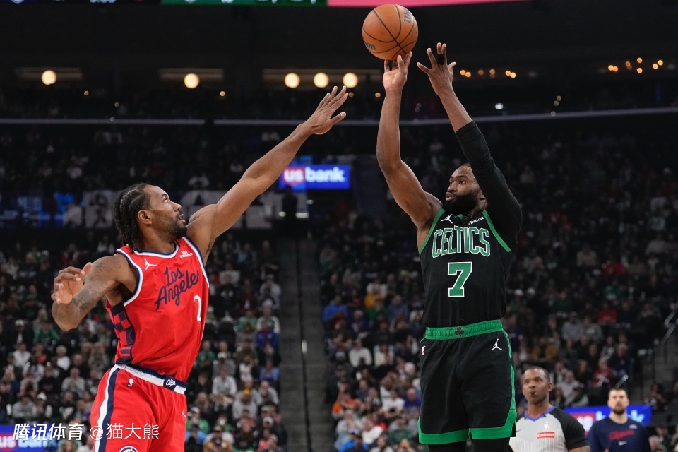 数据帝：50分！布朗一壮举变身队史首人 库里刷新两项NBA纪录