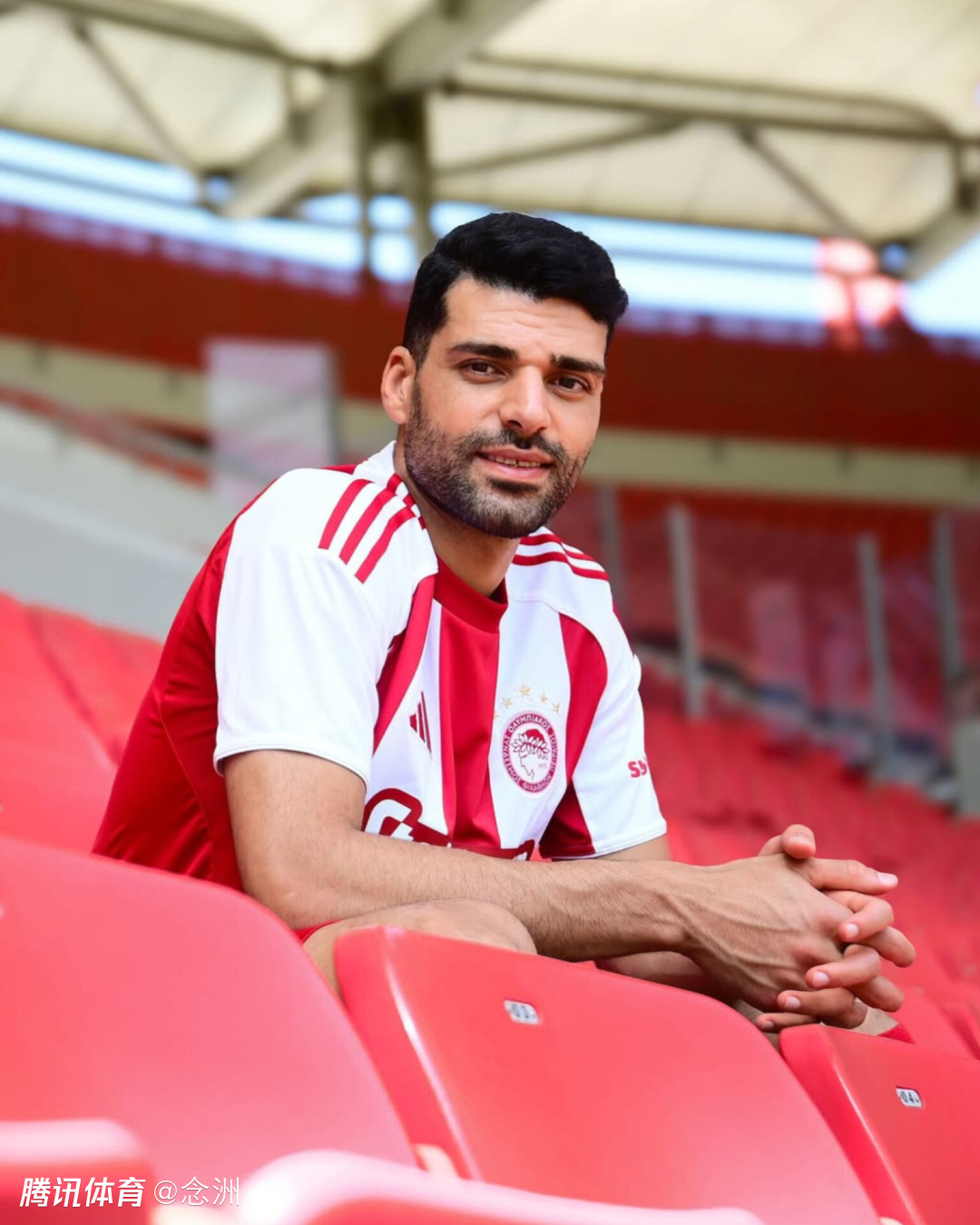 33岁国米旧将要回伊朗参军：正是祖国最需要我的时候！穿军装照曝光