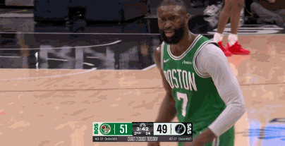 连吃两T离场！裁判回应布朗被驱逐：他手指裁判+使用脏话 对未吹罚犯规表达不满