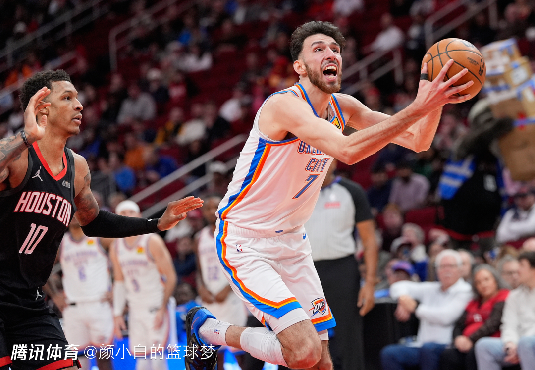 惨烈！雷霆明显回场裁判视而不见 乌度卡申诉吃T直接换主力放弃比赛