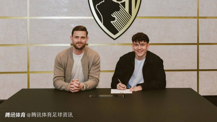 官方：伯恩茅斯1300万英镑签下匈牙利国脚托特 合同为期五年半