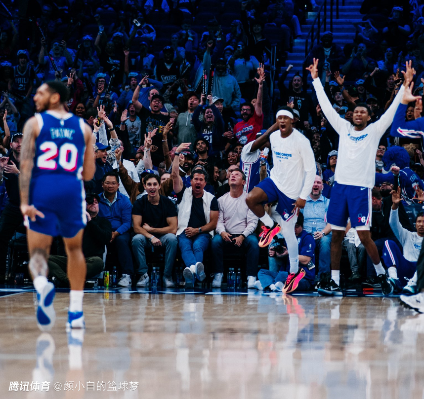 三分8中8轰32分迎生涯夜！倒贴16.3万打NBA拼了 佩恩让费城沸腾