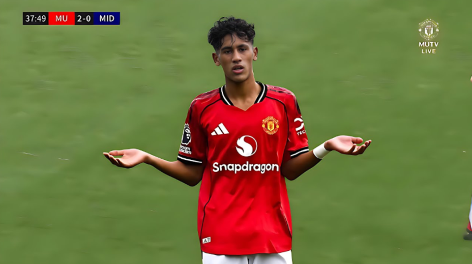 曼联小梅西冲击三冠王，俱乐部仍担心皇萨仁挖角！明年就有大风险