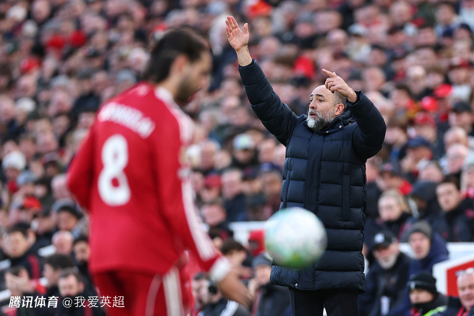 遭残阵热刺绝平！利物浦连场给保级队送分，球迷狂嘘+王牌怒斥队友