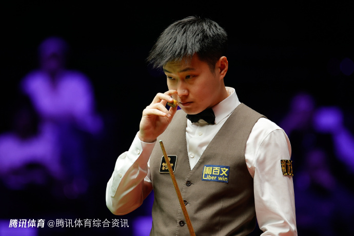 斯诺克世界大奖赛32进16次日：赵心童领衔4人获全胜 中国球员9位晋级创历史