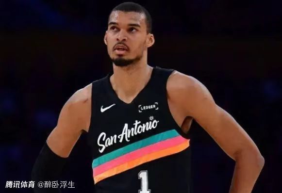 字母哥时隔十年无缘季后赛！文班23+15马刺大胜雄鹿8连胜 卡斯尔三双