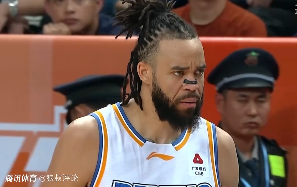 许利民未找到说明书！麦基空砍22+10无力救主 末节一度5中5被弃用