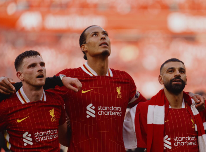 范戴克深情告别萨拉赫、罗伯逊：你们离开时，早已是家人