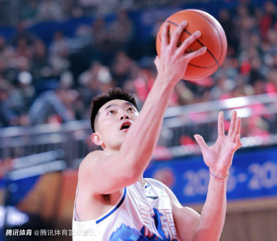 完成手术！吴冠希晒视频宣布出院 承诺会以最强姿态回归新疆男篮