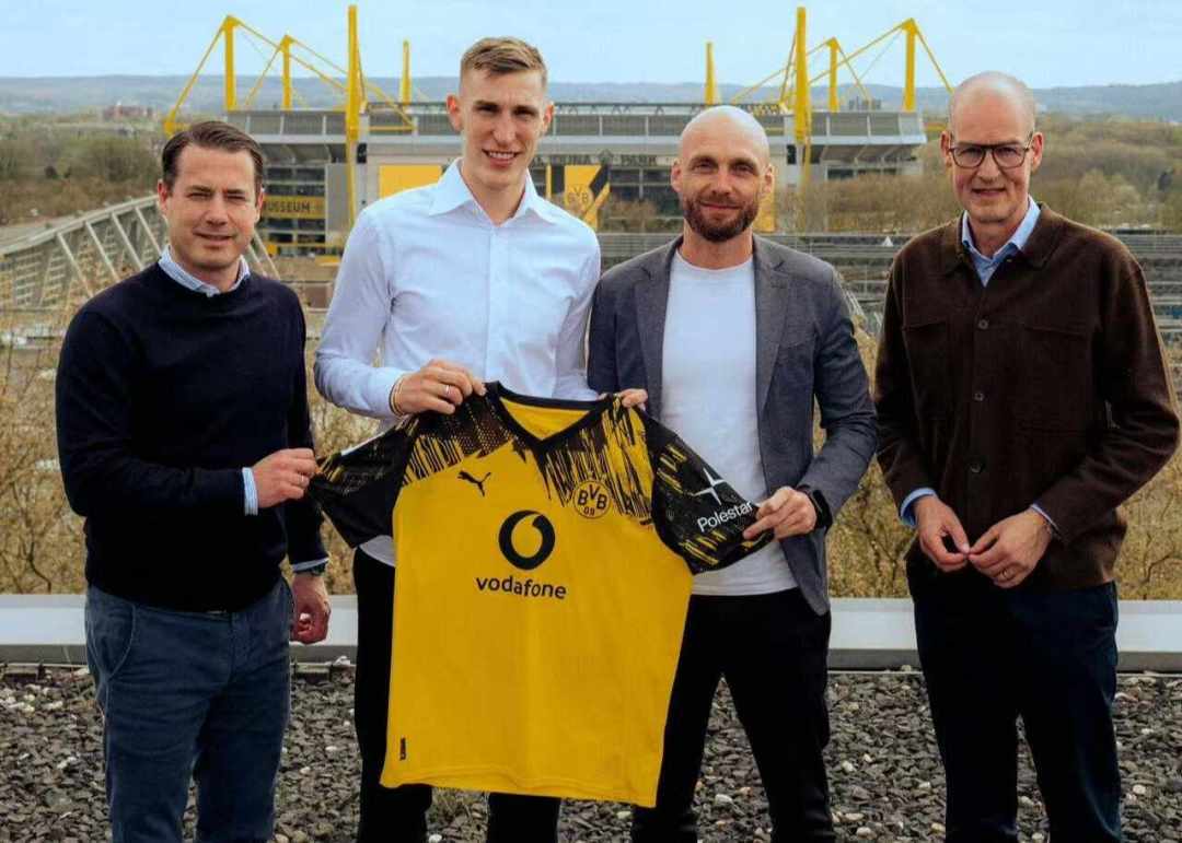 留一手？图片报：施洛特贝克的解约条款不适用于拜仁