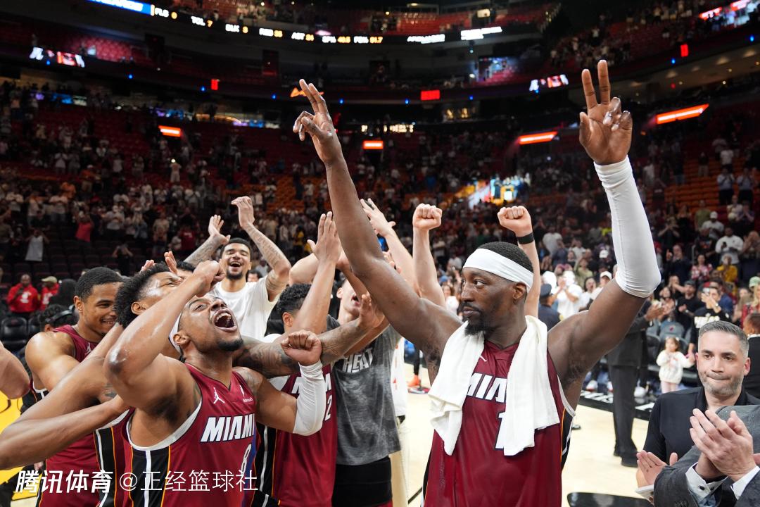 阿德巴约曾拒砍83分！79分后大喊别犯规 队友”暖心助攻“帮他超科比