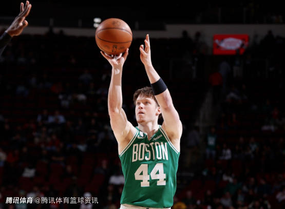 转正！Shams：凯尔特人与双向球员舒尔加签下两年合同