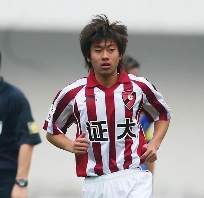 邝兆镭中超首秀年龄仅排历史第10 前中国女足主帅之子纪录至今无人打破