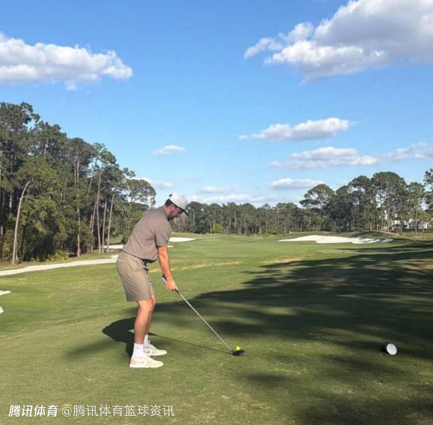 紧随老詹脚步！东契奇也在社媒晒出自己打高尔夫动态