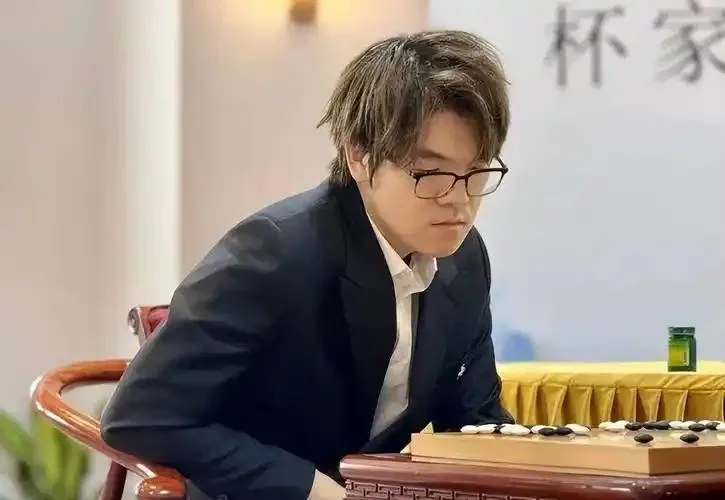 柯洁最新国内等级分依然排名第五 再不频繁参赛会很快跌出前十