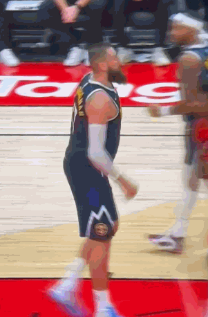 约基奇替身也伤了！瓦兰丘纳斯右小腿拉伤 对阵猛龙回归成疑