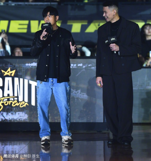 恭喜！林书豪退役7号球衣致谢所有人 周杰伦到场支持好友
