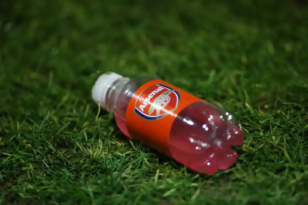 在阿森纳再次输掉六分战后，让我们回顾枪手悠久的“瓶子史”