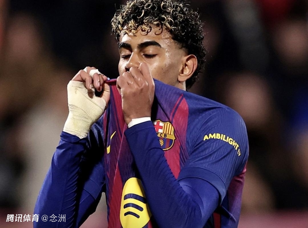 足坛一夜动态：巴萨1-2落后皇马2分！津琴科赛季报销 马宁执法亚冠