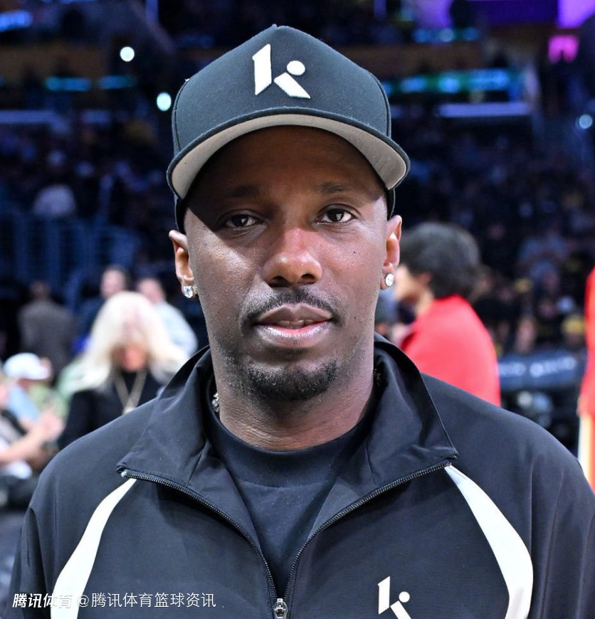 里夫斯经纪人比赛中质问里奇-保罗 后者曾表示想用里夫斯换取小贾伦