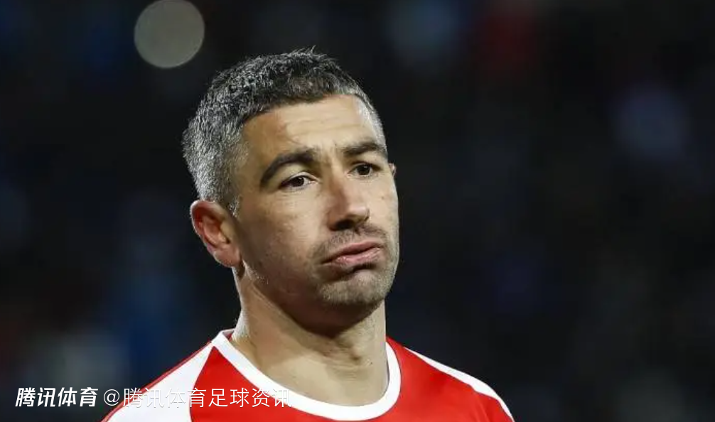 国米助教：劳塔罗从不缺席训练是球员榜样  球队一直踢得好只缺门前冷静