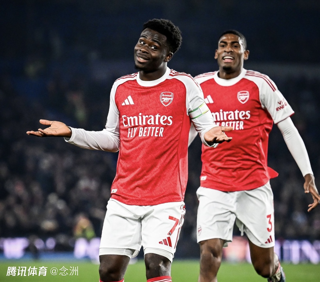 足坛一夜动态：阿森纳领先曼城7分！曼联遭绝杀12轮首败 切尔西逆转