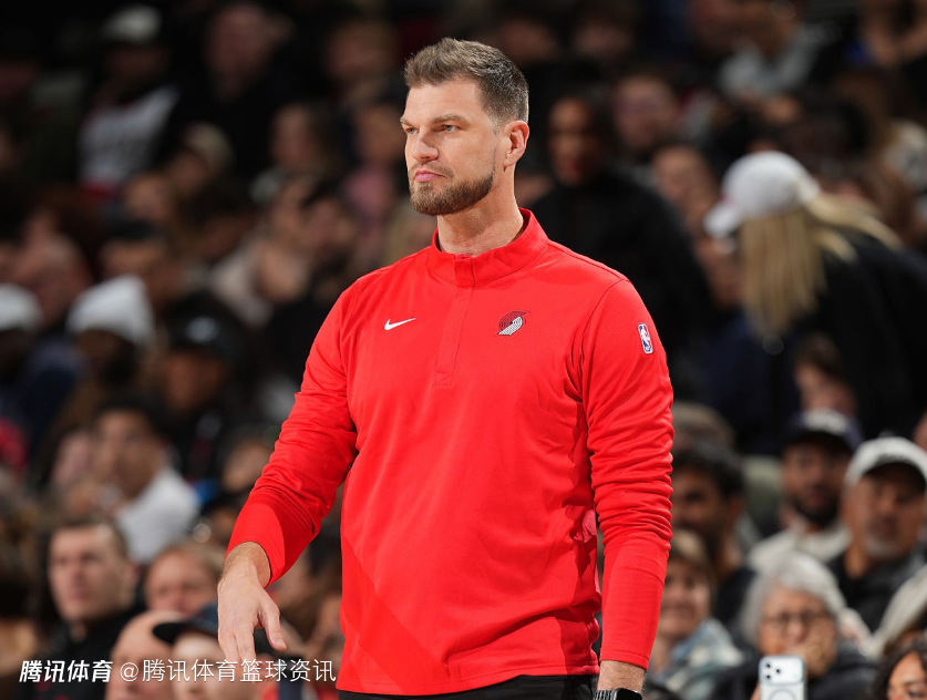 斯普利特谈开拓者尝试双塔：罗威打四适配搭档中锋 杨瀚森外线投射可互补