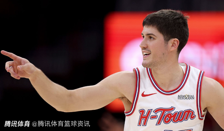 谢泼德：感谢队友给我创造绝佳出手机会 靠在训练馆苦练建立投篮信心