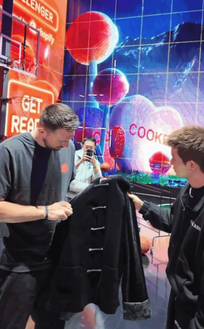 梦幻联动！任嘉伦和东契奇互换礼物：卢卡送的夹克不能穿要收藏