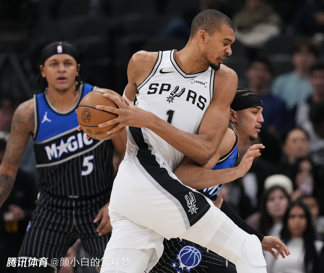 头撞篮板空接+追身火锅！文班亚马25+8+4断5帽统治攻防 外星人真猛