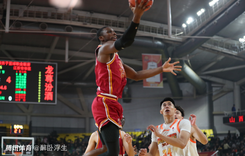 郭士强观战！山西大胜江苏终结4连败 迪亚洛24+7+5+7蒋浩然25分
