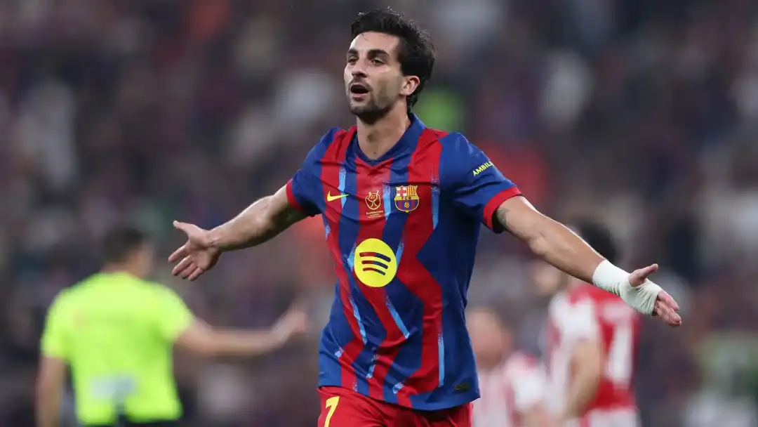 科贝记者：弗里克续约很顺利，费兰、莱万都不确定是否留队